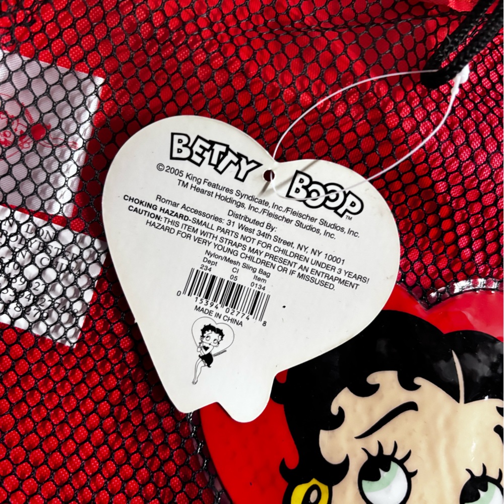 Betty Boop Red Heart Mesh Travel Bag - Picture 2 of 5
